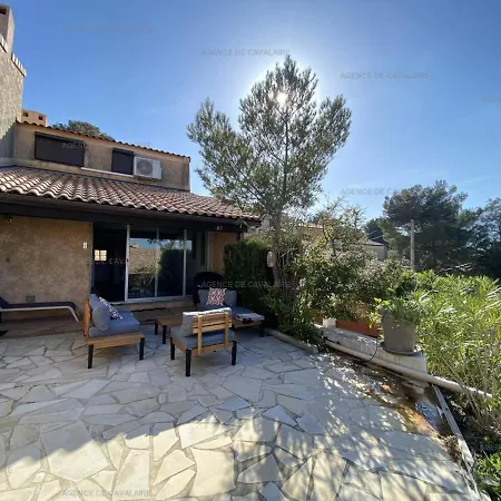 Mazet Climatise A 2 Pas D'une Calanque, Terrasse, Parking Prive - Fr-1-100-269