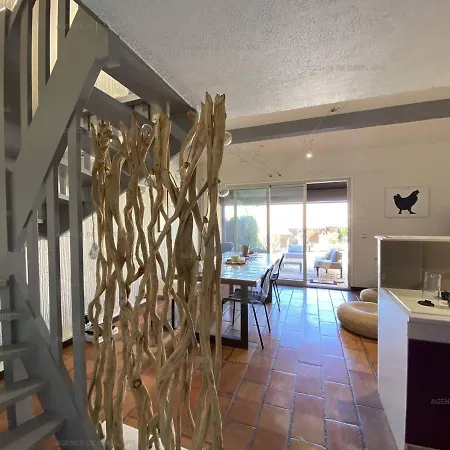 Апартаменты Mazet Climatise A 2 Pas D'une Calanque, Terrasse, Parking Prive - Fr-1-100-269 Кавалер-сюр-Мер